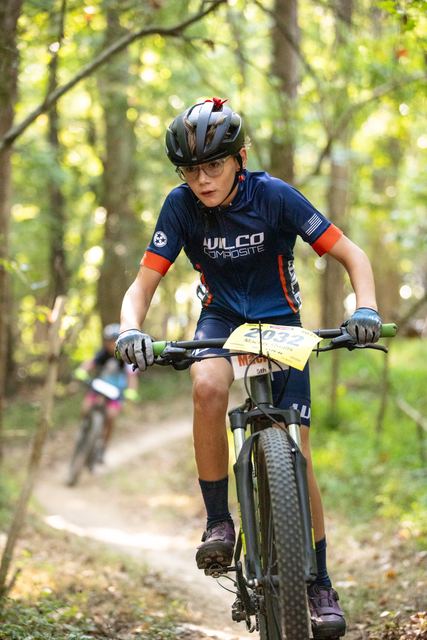 Autumn singletrack at race pace